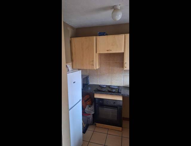 2 BEDROOM COMPLEX FOR SALE IN KARENPARK